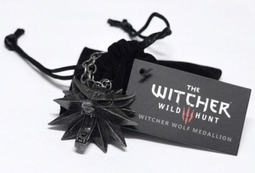 Pendant with The Witcher emblem